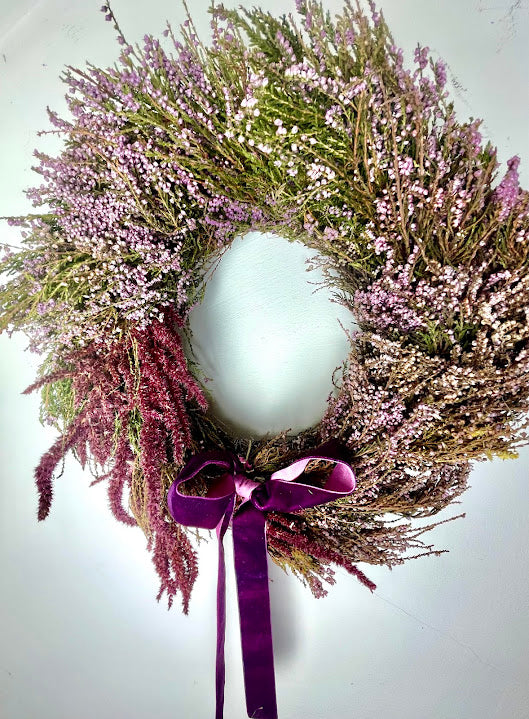 Pink heather wreath with amaranthus and luxurious velvet ribbon