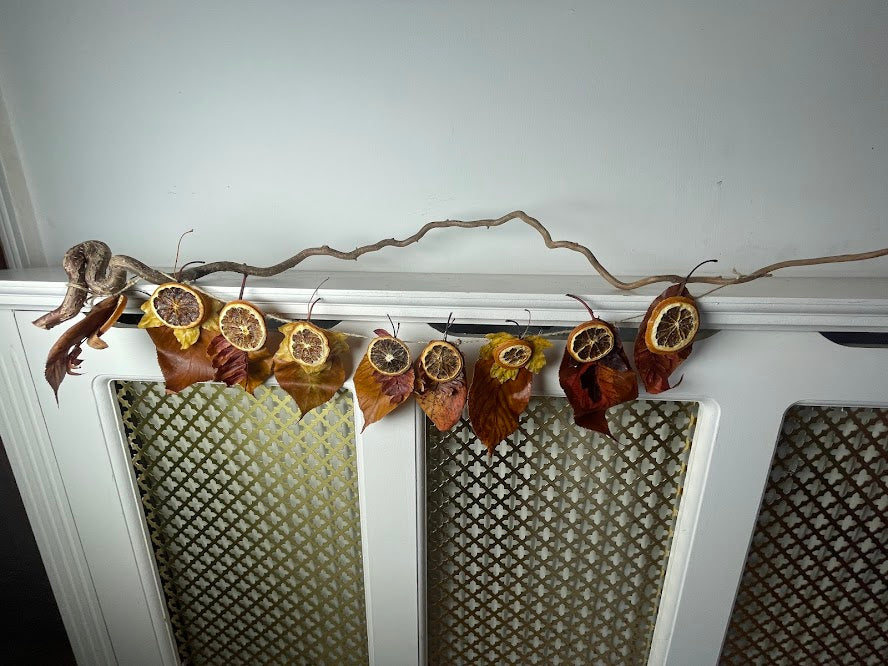 Winter leaf and dried orange Christmas garland - 1 metre
