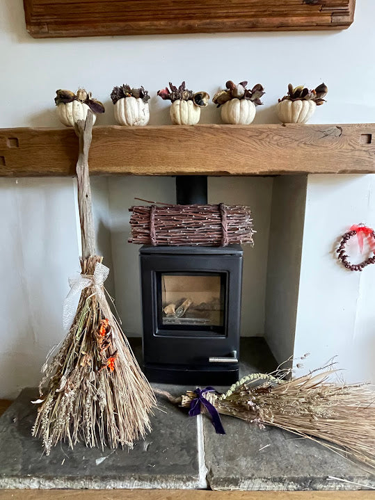 Dried flower mini pumpkins