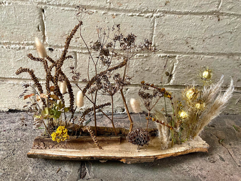 Dried flower table displays