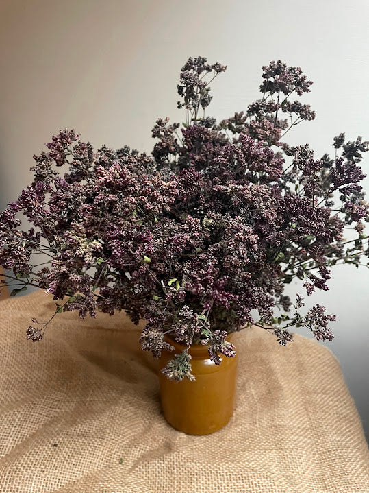 Simple but elegant - single flower arrangements