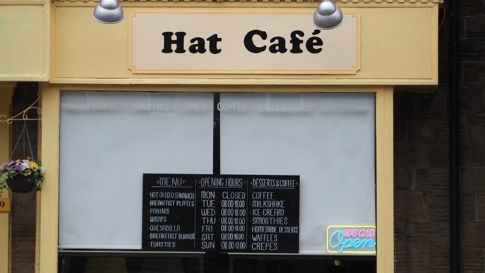 Children's flower craft workshop - October Half Term - Hat Cafe - 28th October - 2-4pm