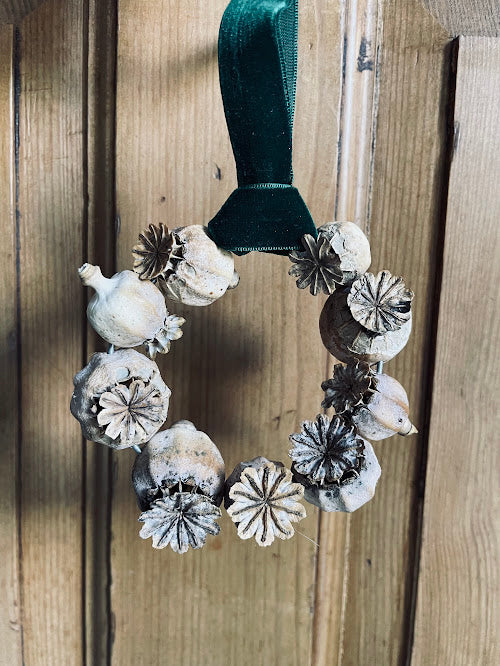 Mini poppy seedhead wreaths - 3 for £10