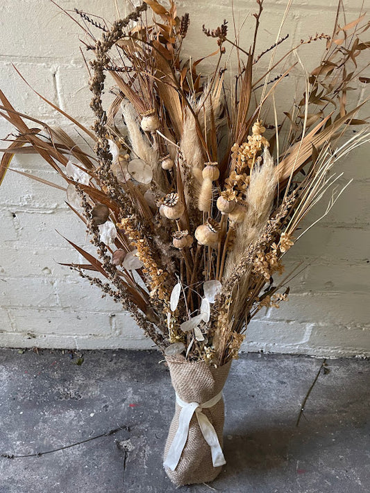 Autumn dried flower bouquet - neutrals