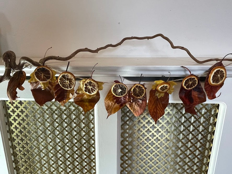 Winter leaf and dried orange Christmas garland - 1 metre
