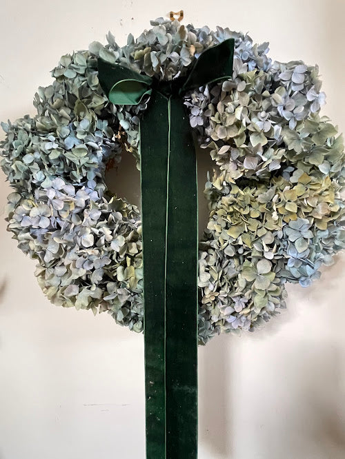 Dried hydrangea wreath with luxurious velvet bow - Christmas - 40cm